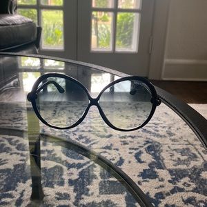 Tom Ford Black Round Sunglasses